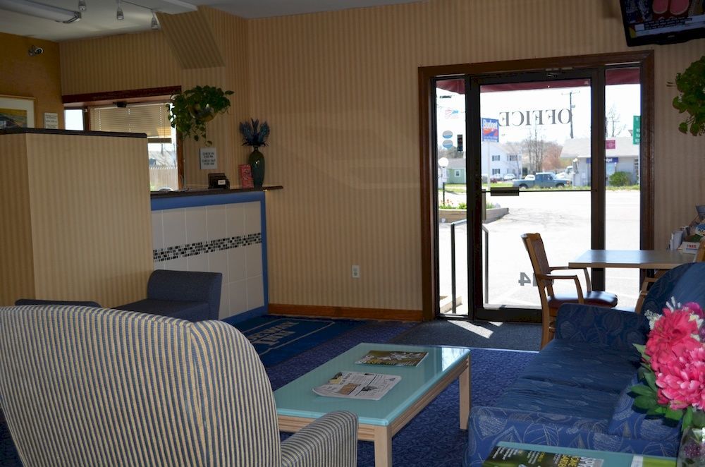Hyannis Host Inn Екстер'єр фото