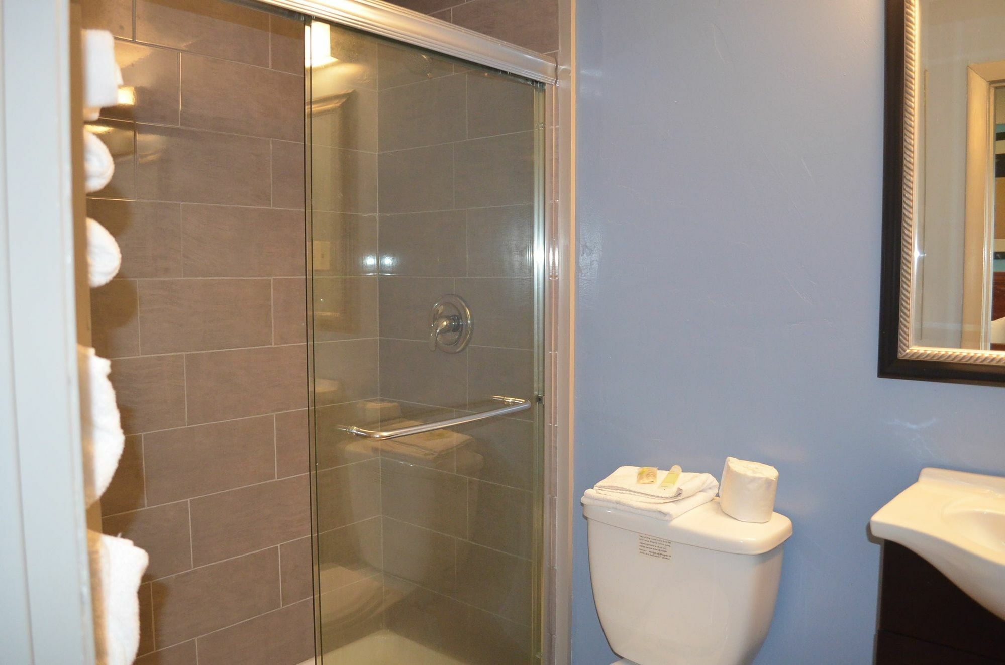 Hyannis Host Inn Екстер'єр фото