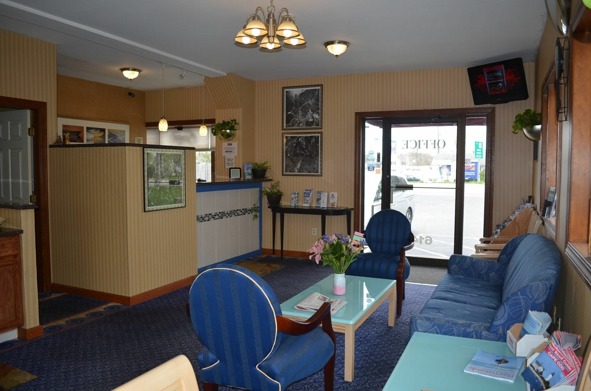 Hyannis Host Inn Екстер'єр фото
