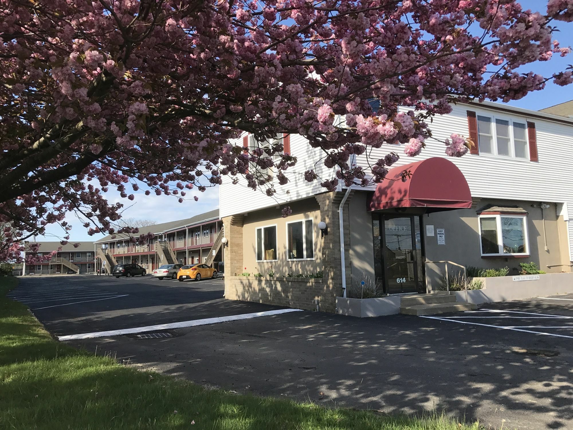 Hyannis Host Inn Екстер'єр фото